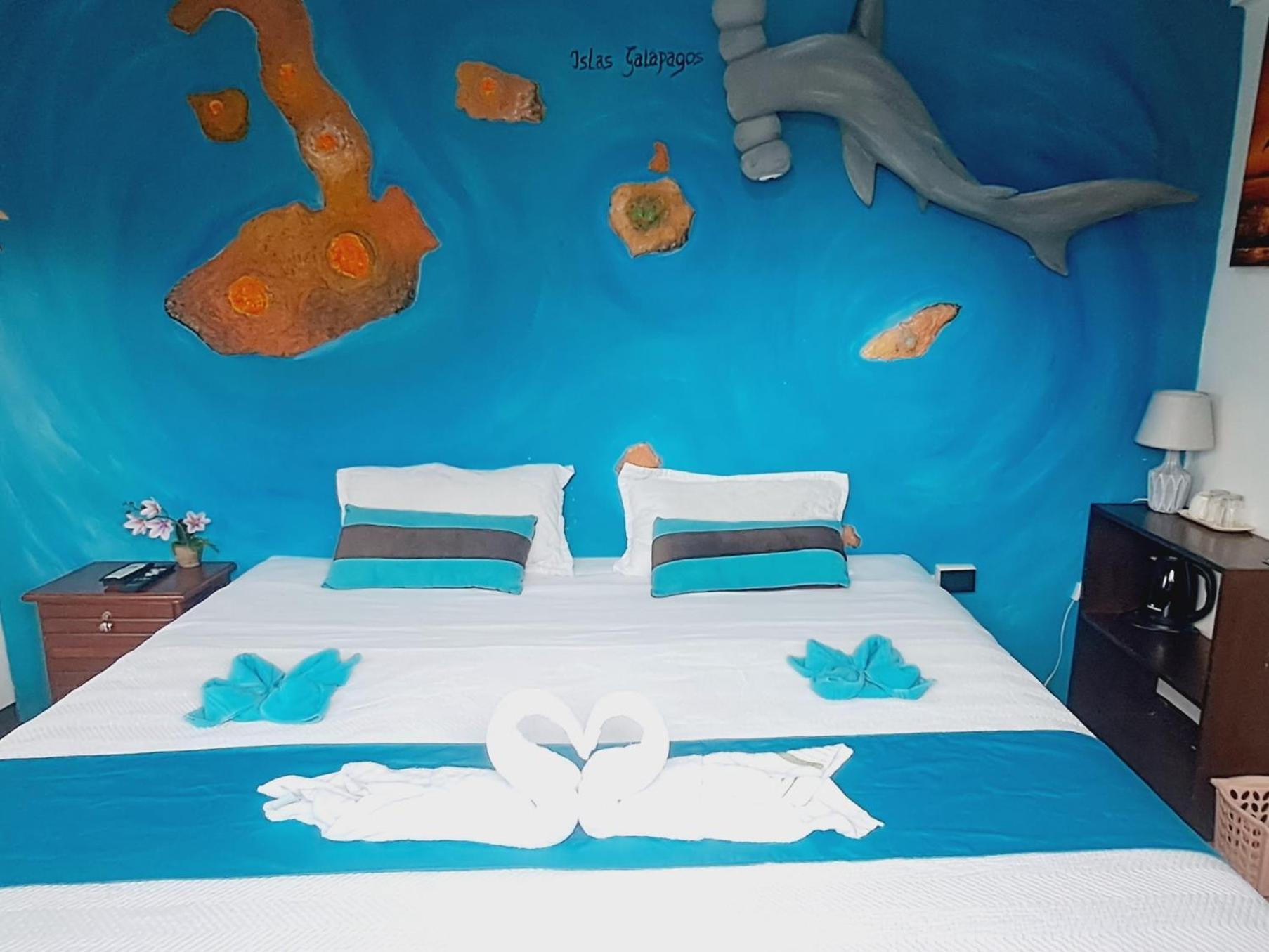 Suite Galarous Island Puerto Ayora  Exterior photo
